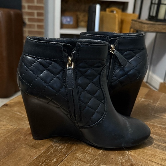 Tory Burch Leila Leather Quilted Wedge Booties 8 - Picture 5 of 9